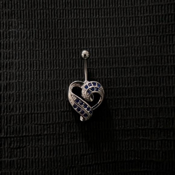 🩵Belly piercing🩵 - Picture 1 of 1